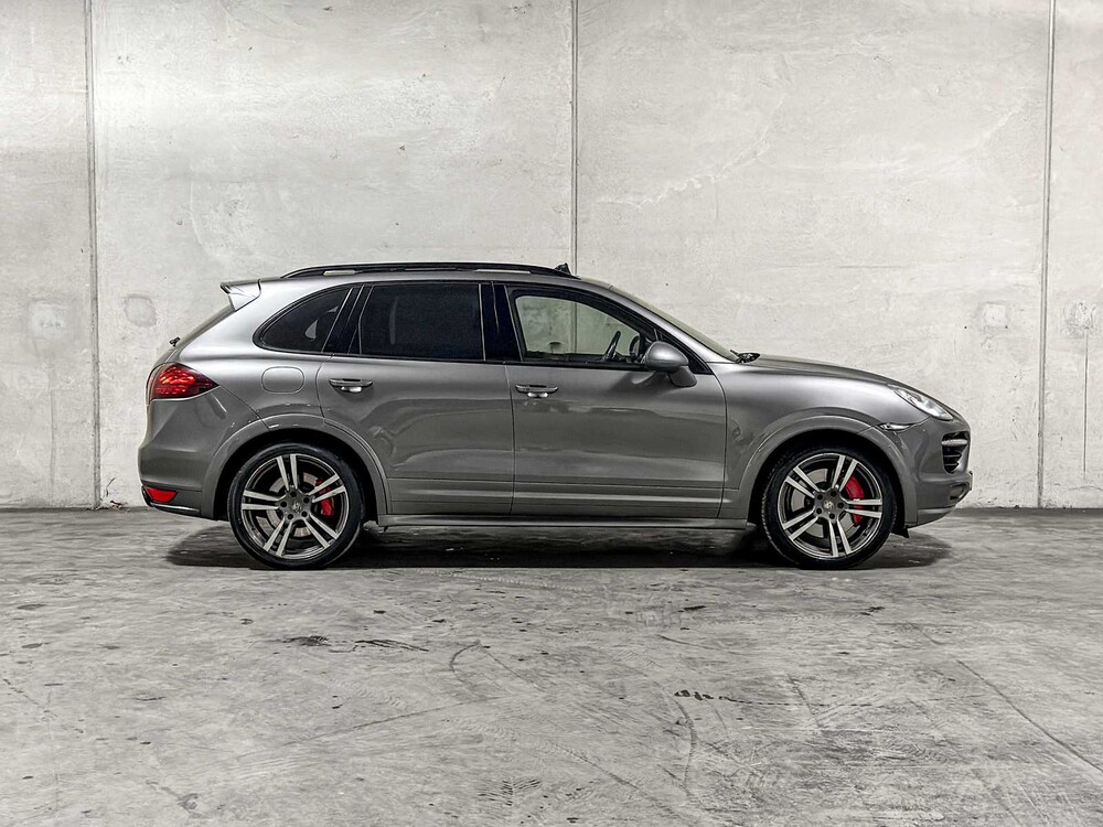 Porsche Cayenne Turbo 4.8 V8 500pk 2010, JF-108-D