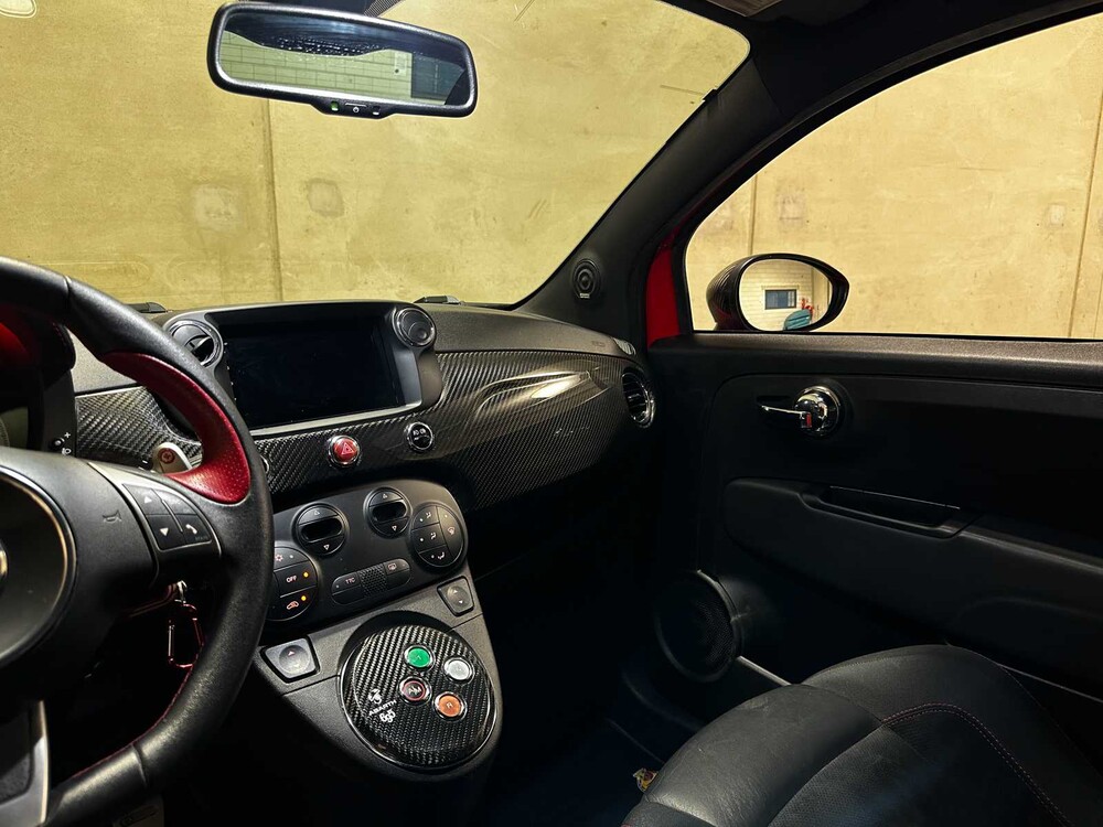 Fiat 500 Abarth 695 Tributo Ferrari 180pk 2011 (195/1695)