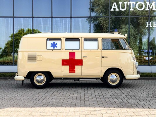 NO RESERVE: Volkswagen T1 Ambulance Transporter 1500-27 1965, BE-02-41