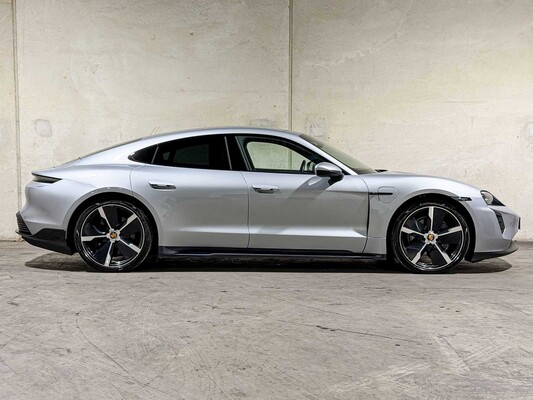 Porsche Taycan Performance 94 kWh 476pk 2021, N-714-GS