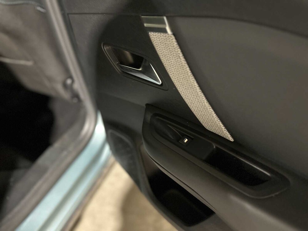Citroën C4 1.2 Puretech Shine 131 PS 2021, T-016-BX