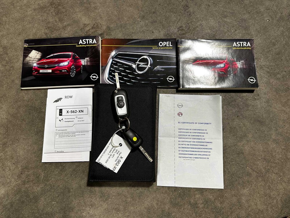 NO RESERVE: Opel Astra 1.6 CDTI Innovation 110pk 2018, X-562-XN