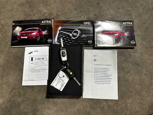 NO RESERVE: Opel Astra 1.6 CDTI Innovation 110pk 2018, X-562-XN