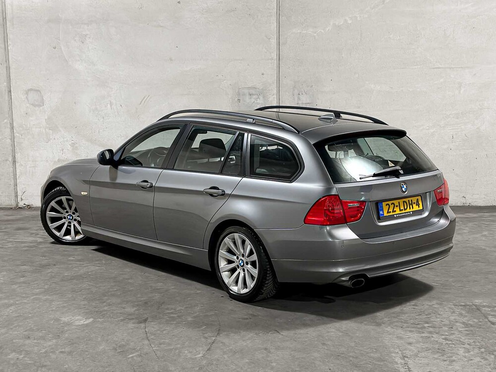 BMW 318i Touring Business Line 3-serie (Origineel-NL), 22-LDH-4