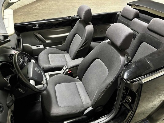 Volkswagen New Beetle Cabriolet 1.4 75pk 2003, JZ-946-D
