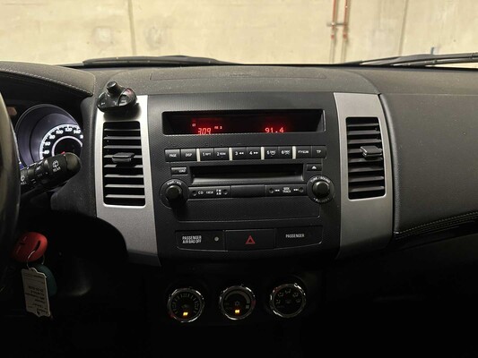 Mitsubishi Outlander 2.0 Intro Edition 147pk 2010 (Origineel-NL) Automaat, 43-NTH-8