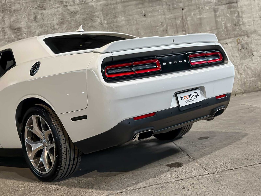 Dodge Challenger SXT PLUS 3.6 V6 305pk 2015