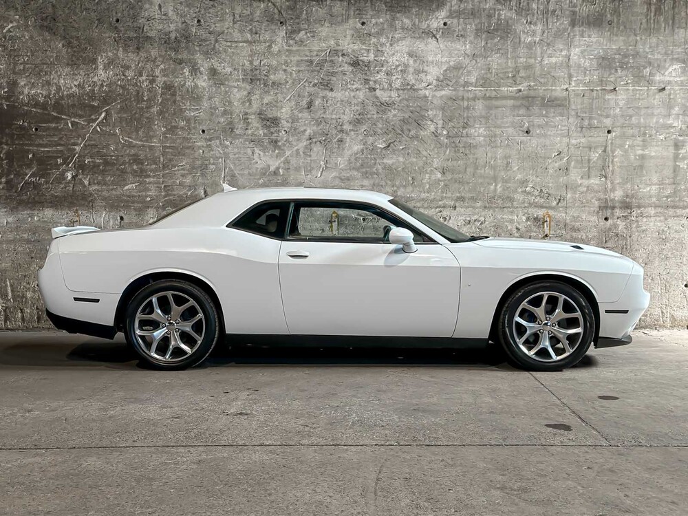 Dodge Challenger SXT PLUS 3.6 V6 305pk 2015