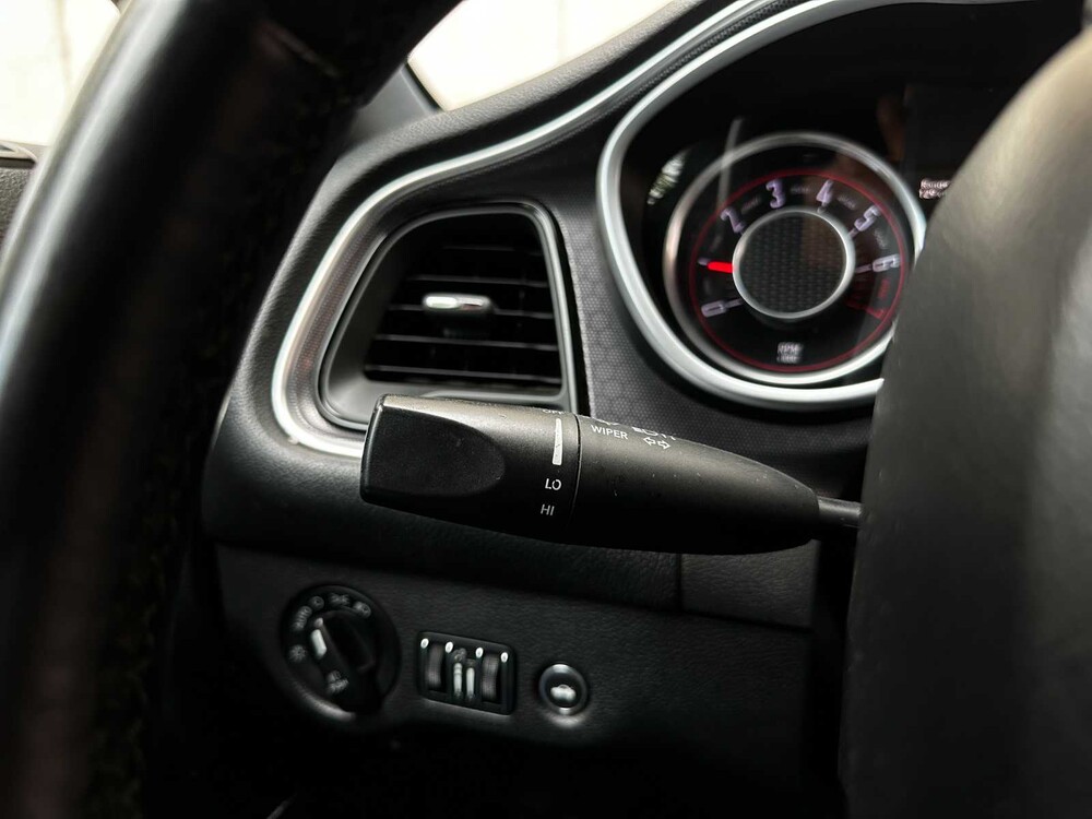 Dodge Challenger SXT PLUS 3.6 V6 305pk 2015