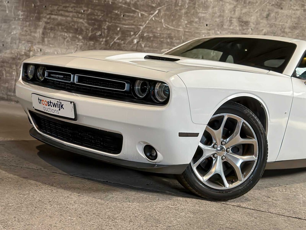 Dodge Challenger SXT PLUS 3.6 V6 305pk 2015