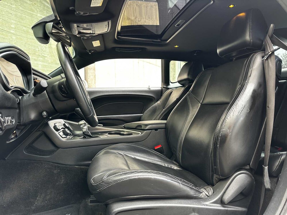 Dodge Challenger SXT PLUS 3.6 V6 305pk 2015