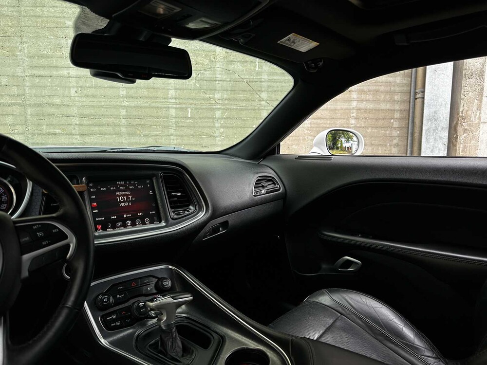 Dodge Challenger SXT PLUS 3.6 V6 305pk 2015