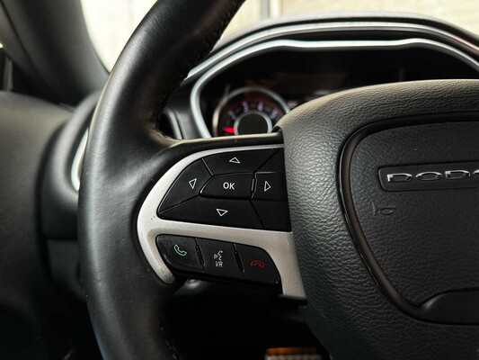Dodge Challenger SXT PLUS 3.6 V6 305pk 2015