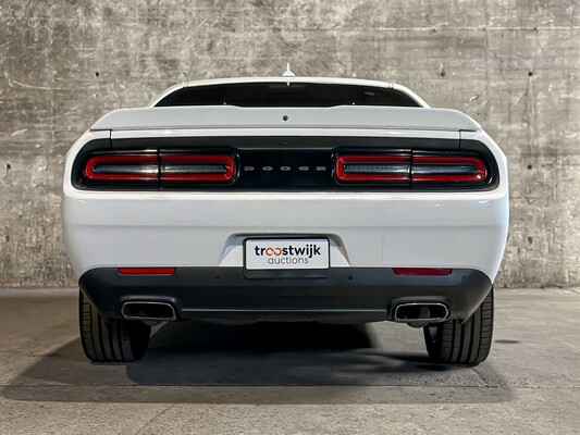 Dodge Challenger SXT PLUS 3.6 V6 305pk 2015