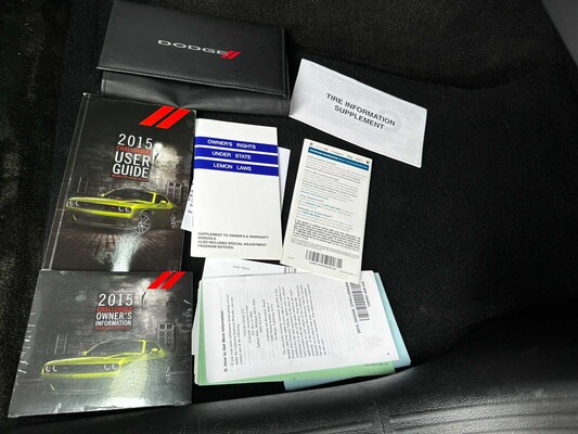 Dodge Challenger SXT PLUS 3.6 V6 305pk 2015
