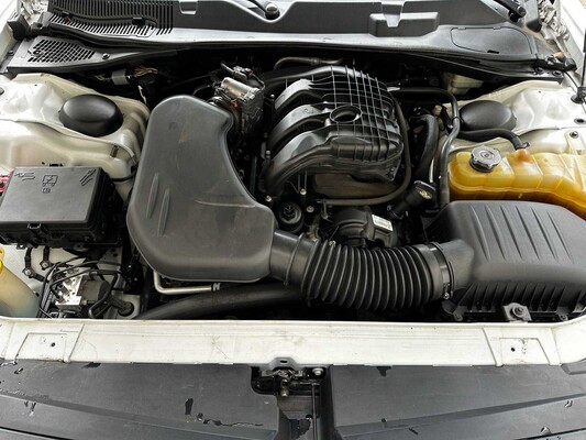 Dodge Challenger SXT PLUS 3.6 V6 305pk 2015