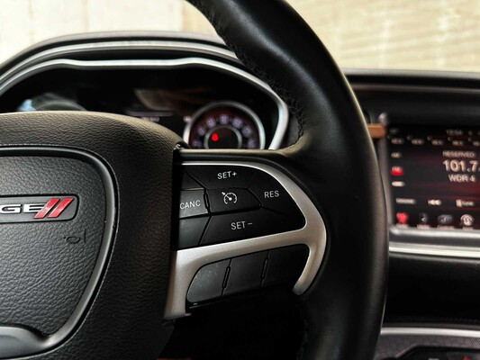 Dodge Challenger SXT PLUS 3.6 V6 305pk 2015