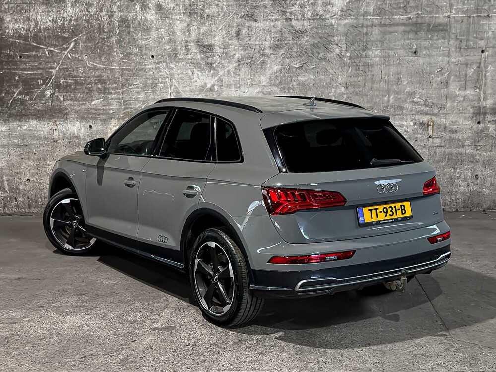 Audi Q5 2.0 TFSI Quattro Sport S Line Black Edition 252pk 2018 (Origineel-NL + 1e Eigenaar), TT-931-B