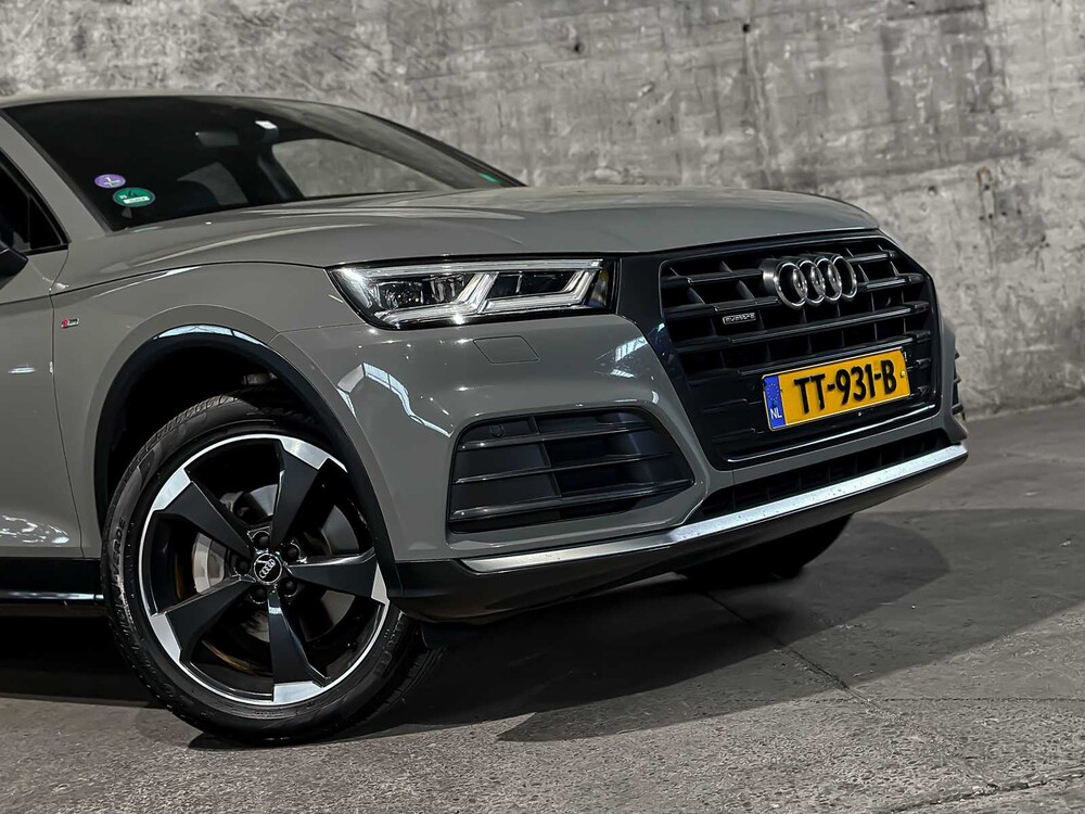 Audi Q5 2.0 TFSI Quattro Sport S Line Black Edition 252pk 2018 (Origineel-NL + 1e Eigenaar), TT-931-B