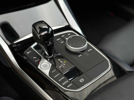 BMW M240i xDrive High Executive 374pk 2022 2-serie Coupé, HZJ-23-D