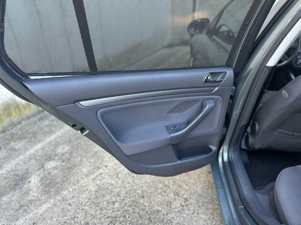 Volkswagen Golf 1.6 Turijn 102pk 2004, 36-LLD-5