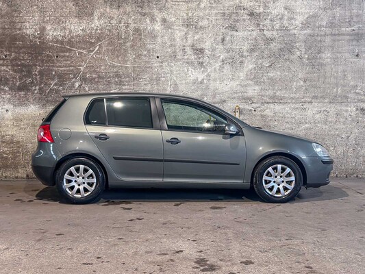 Volkswagen Golf 1.6 Turijn 102pk 2004, 36-LLD-5