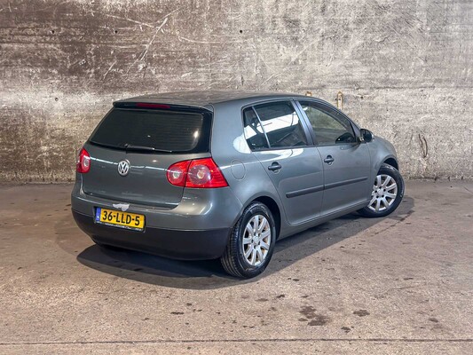 Volkswagen Golf 1.6 Turijn 102pk 2004, 36-LLD-5