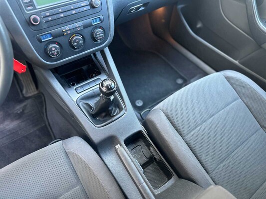 Volkswagen Golf 1.6 Turijn 102pk 2004, 36-LLD-5