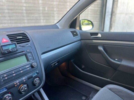 Volkswagen Golf 1.6 Turijn 102pk 2004, 36-LLD-5