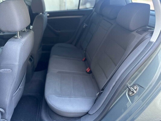 Volkswagen Golf 1.6 Turijn 102pk 2004, 36-LLD-5