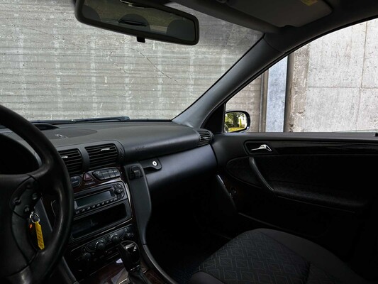 Mercedes-Benz C180 Kompressor Elegance C-klasse Combi 143pk 2004 (Origineel-NL) Automaat, 71-NV-GB