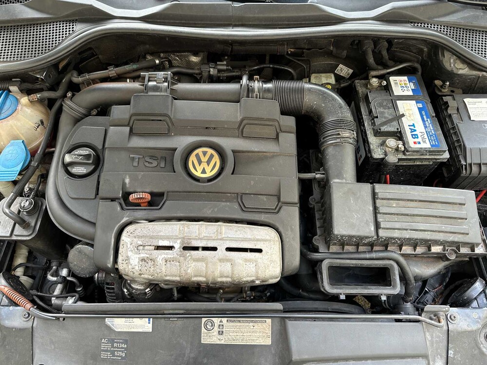 Volkswagen Scirocco 1.4 TSI Highline 160pk 2009 (Origineel-NL), 06-HTJ-6