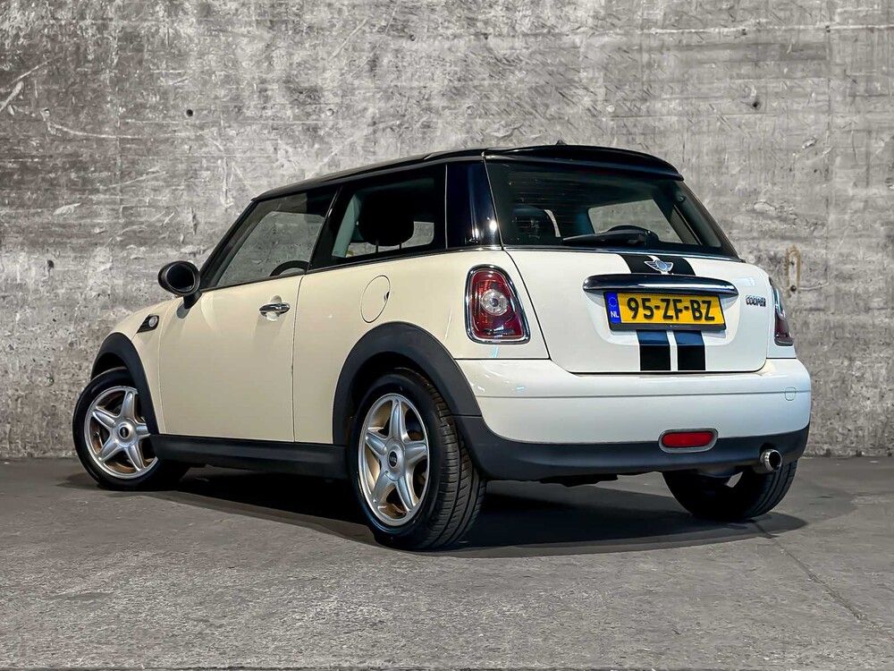 MINI 3-Deurs 1.6 Cooper Chili 120pk 2008 (Origineel-NL), 95-ZF-BZ
