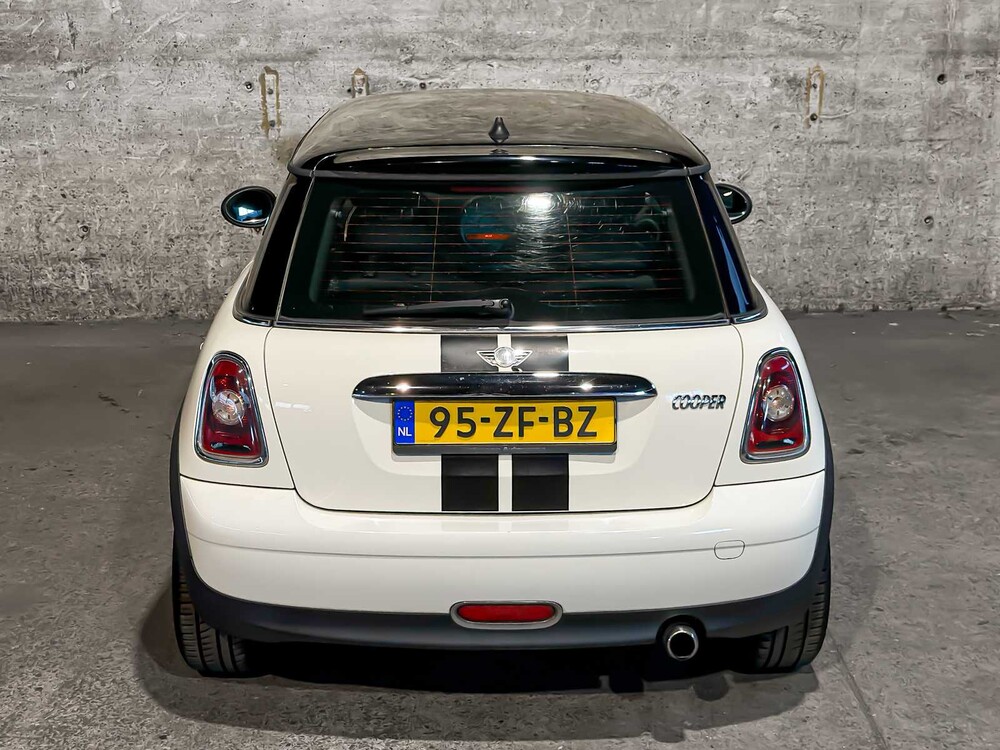 MINI 3-Deurs 1.6 Cooper Chili 120pk 2008 (Origineel-NL), 95-ZF-BZ