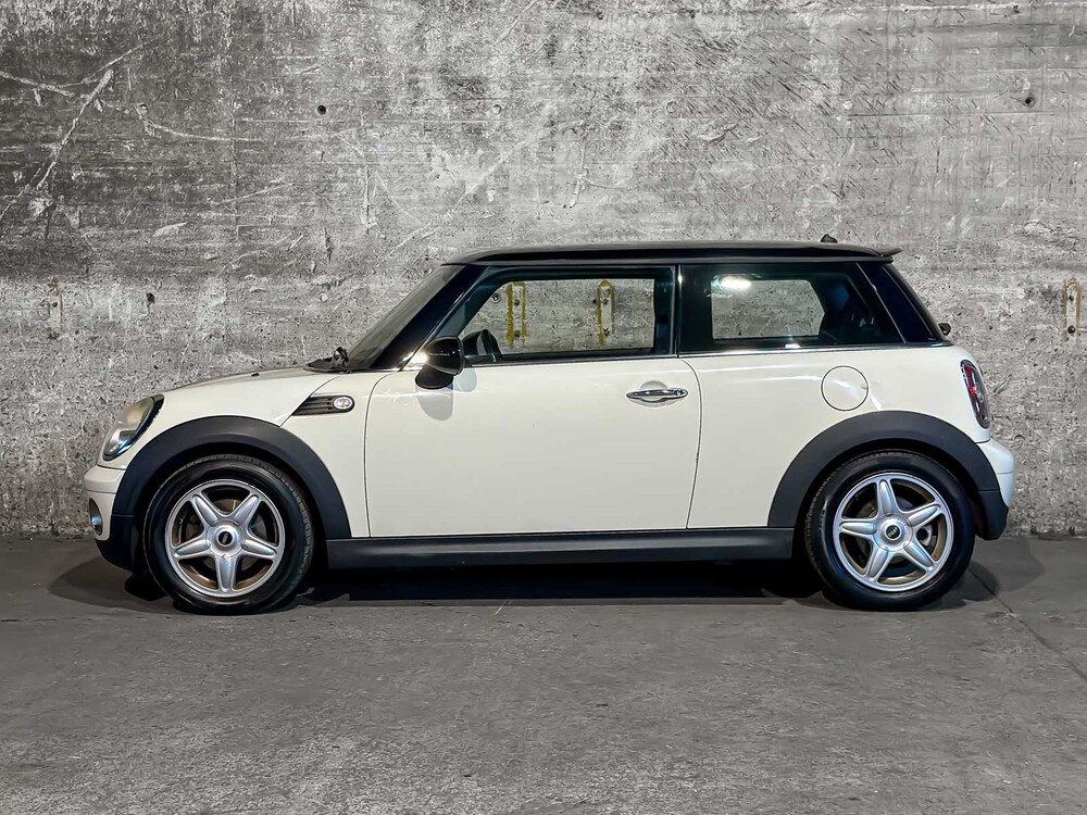 MINI 3-Deurs 1.6 Cooper Chili 120pk 2008 (Origineel-NL), 95-ZF-BZ