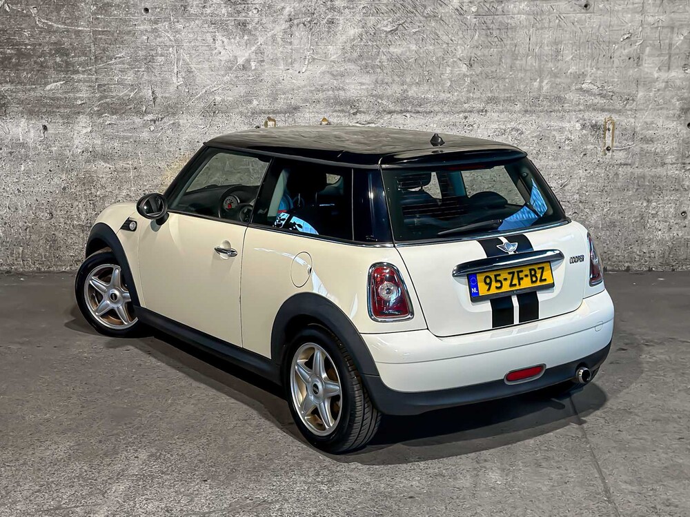 MINI 3-Deurs 1.6 Cooper Chili 120pk 2008 (Origineel-NL), 95-ZF-BZ