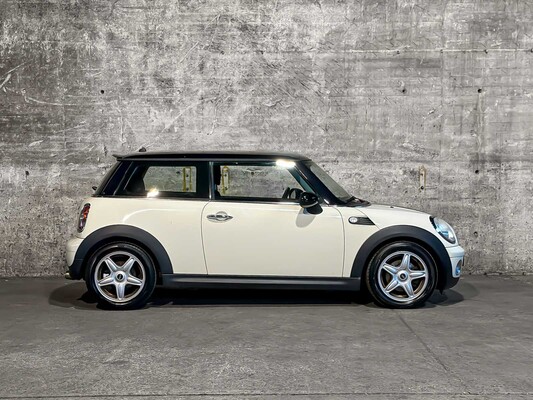 MINI 3-Deurs 1.6 Cooper Chili 120pk 2008 (Origineel-NL), 95-ZF-BZ