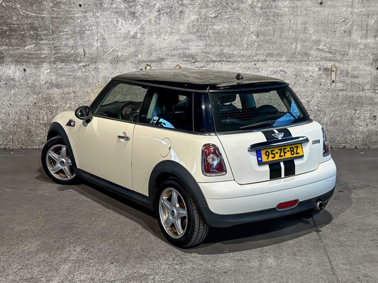 MINI 3-Deurs 1.6 Cooper Chili 120pk 2008 (Origineel-NL), 95-ZF-BZ
