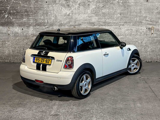 MINI 3-Deurs 1.6 Cooper Chili 120pk 2008 (Origineel-NL), 95-ZF-BZ