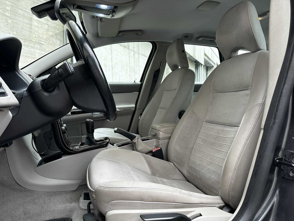 Volvo V50 2.4i Elite 170pk 2004 (Origineel-NL), 34-PD-RJ