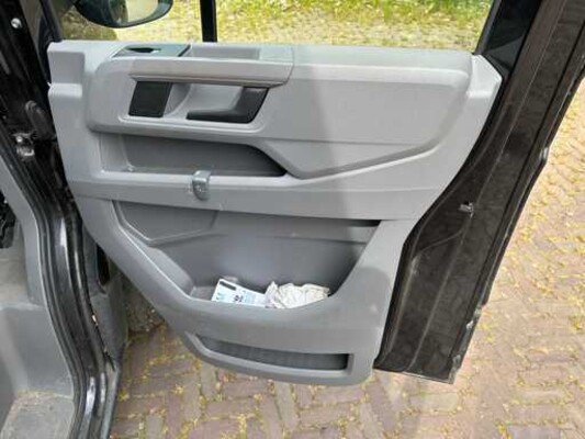 Volkswagen Crafter 35 2.0 TDI L4 EL Highline 177pk 2018, V-106-NZ Bedrijfswagen