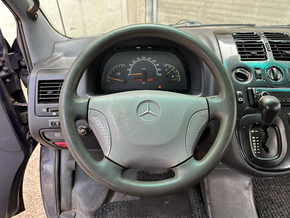 Mercedes-Benz Vito 110 CDI DC 102pk 2002 Rolstoelbus (Origineel-NL) Automaat, 70-BD-RK