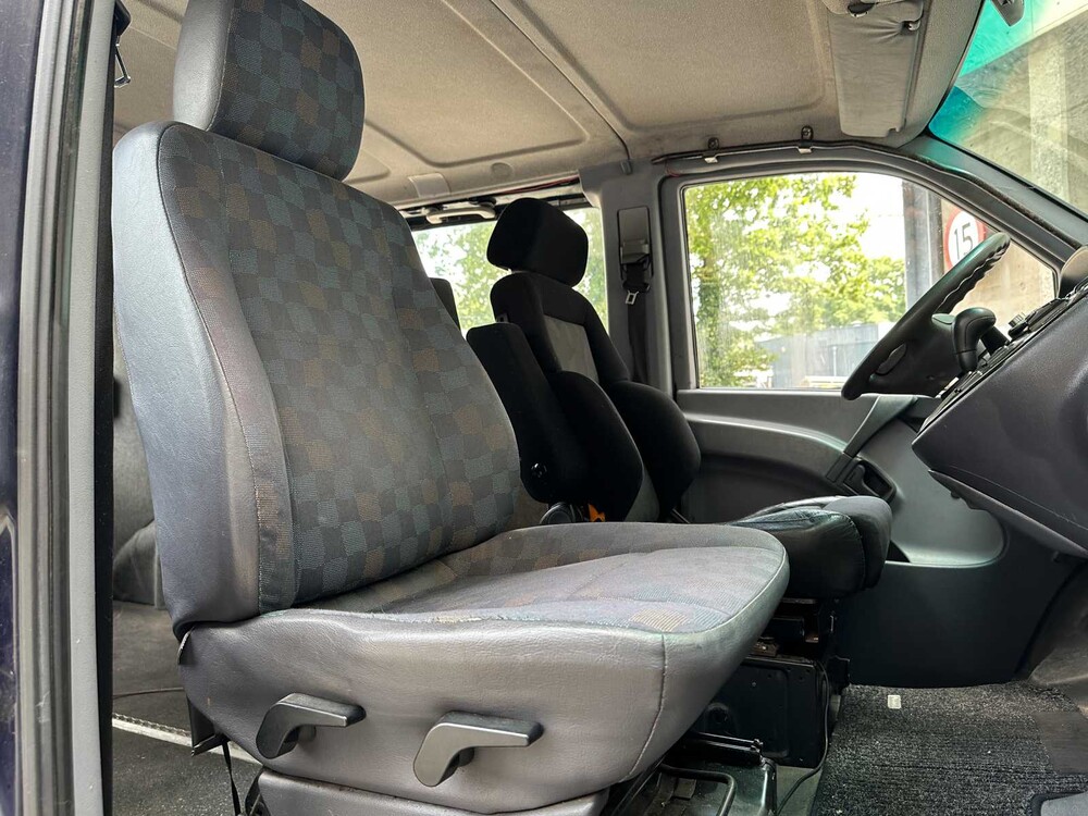 Mercedes-Benz Vito 110 CDI DC 102pk 2002 Rolstoelbus (Origineel-NL) Automaat, 70-BD-RK