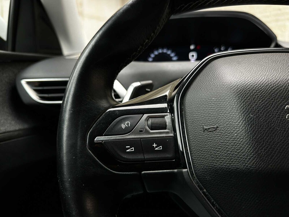 Peugeot 5008 1.2 PureTech Blue Lease Premium Avantage 131pk 2020 (Origineel-NL) 7-persoons, H-545-ZJ