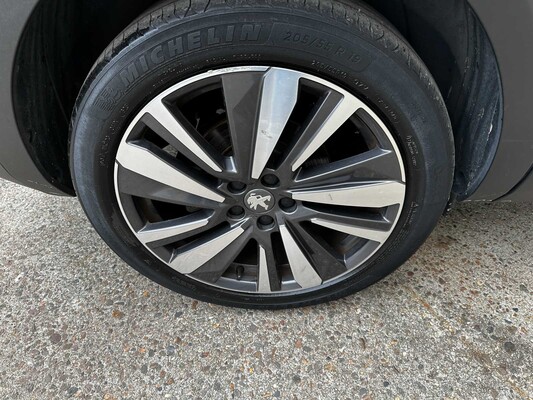 Peugeot 5008 1.2 PureTech Blue Lease Premium Avantage 131pk 2020 (Origineel-NL) 7-persoons, H-545-ZJ