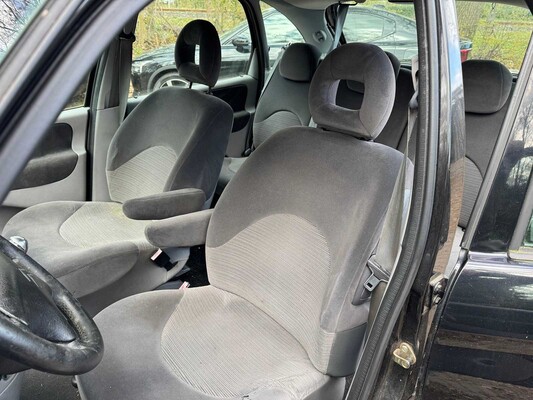 Citroen Xsara Picasso 1.6i Attraction (origineel-NL), 20-RN-RT
