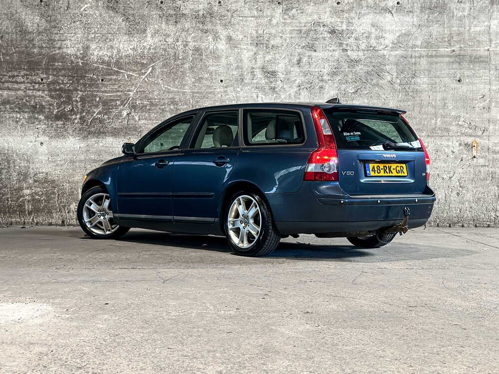 Volvo V50 2.4 Summum 140pk 2005 (Origineel-NL), 48-RK-GR