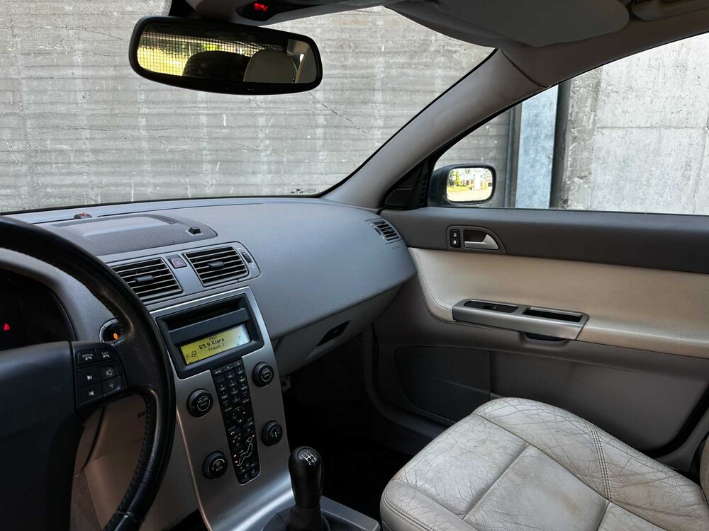 Volvo V50 2.4 Summum 140pk 2005 (Origineel-NL), 48-RK-GR