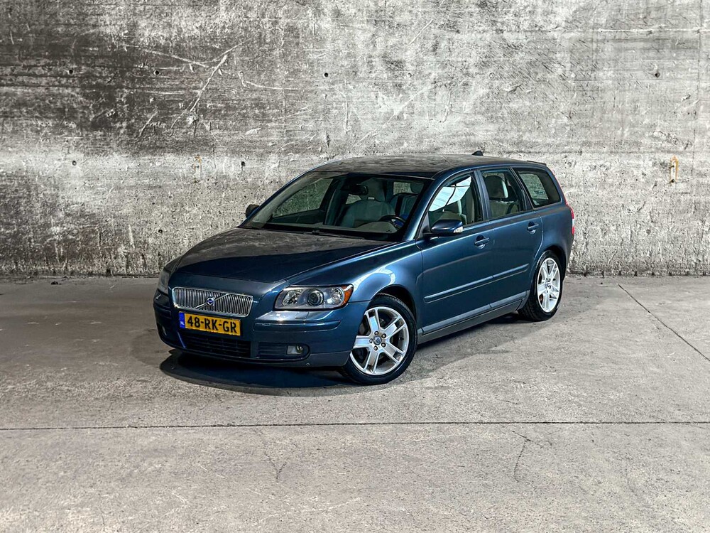 Volvo V50 2.4 Summum 140pk 2005 (Origineel-NL), 48-RK-GR
