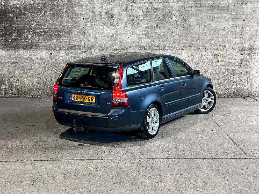Volvo V50 2.4 Summum 140pk 2005 (Origineel-NL), 48-RK-GR